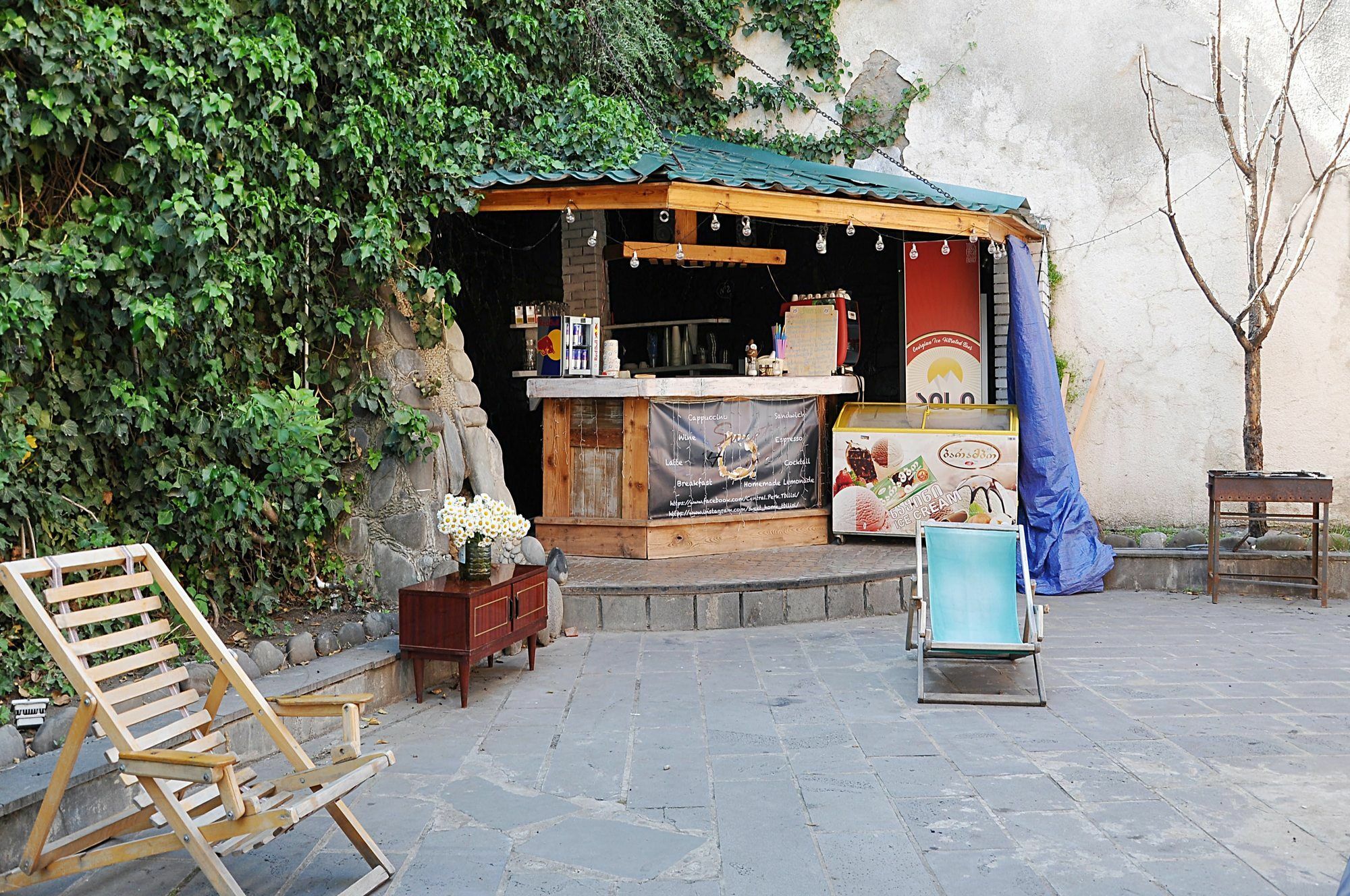 M42 Hostel Тбилиси Экстерьер фото
