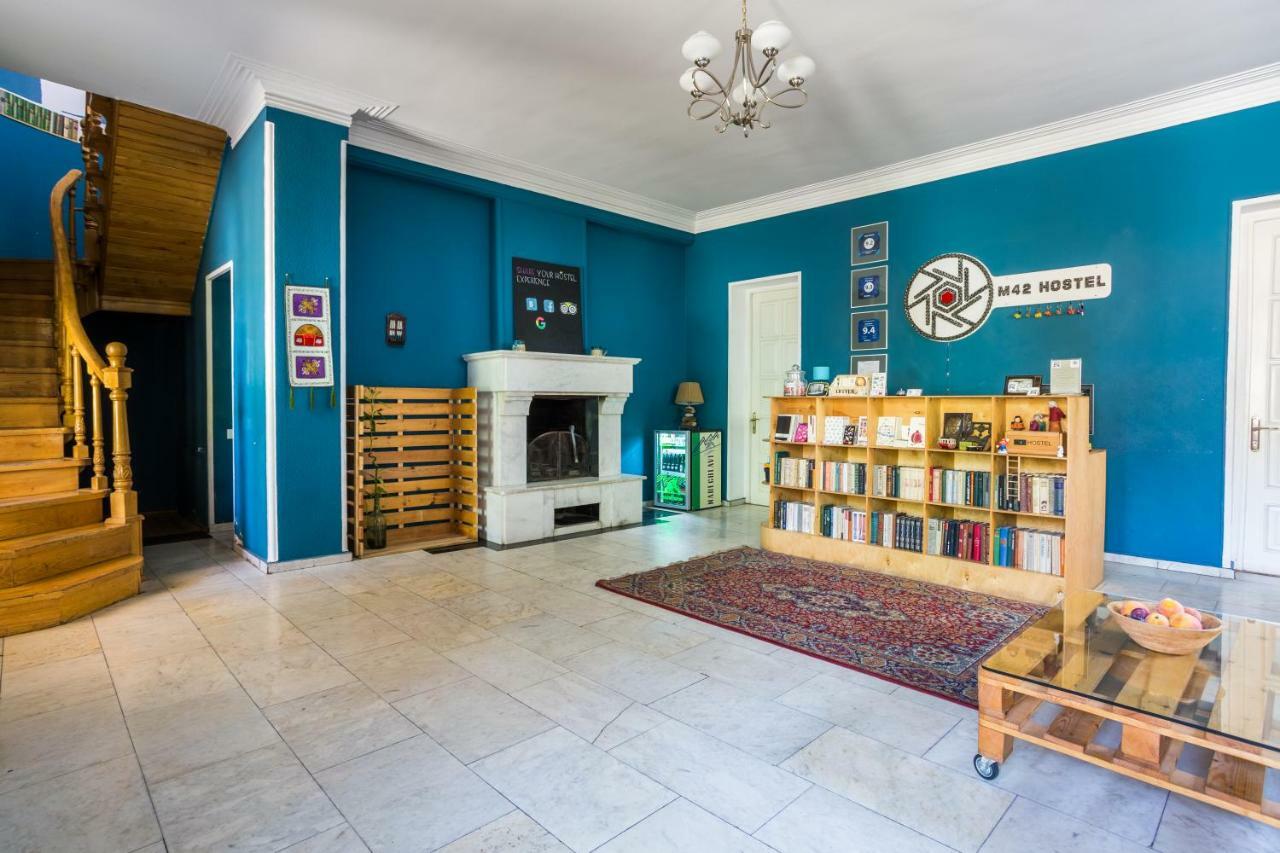 M42 Hostel Тбилиси Экстерьер фото
