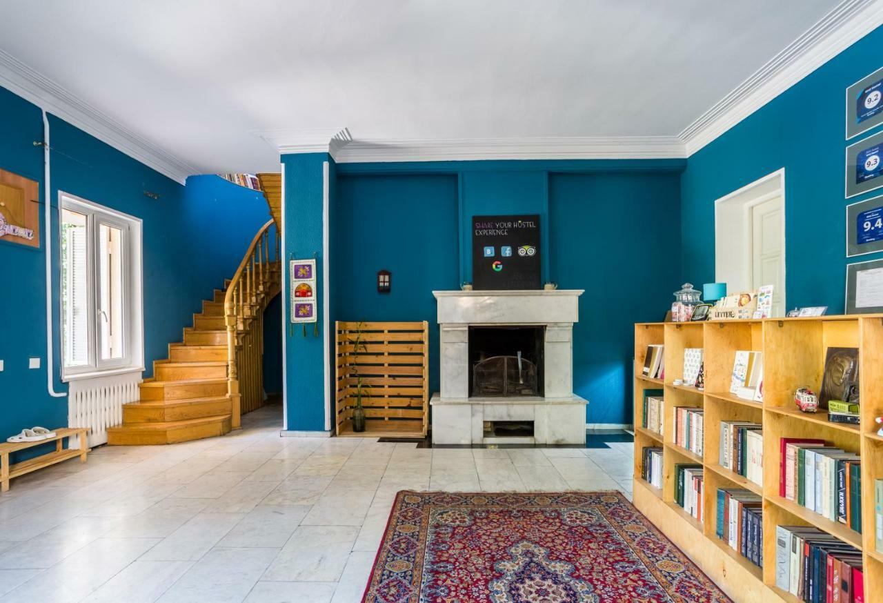 M42 Hostel Тбилиси Экстерьер фото