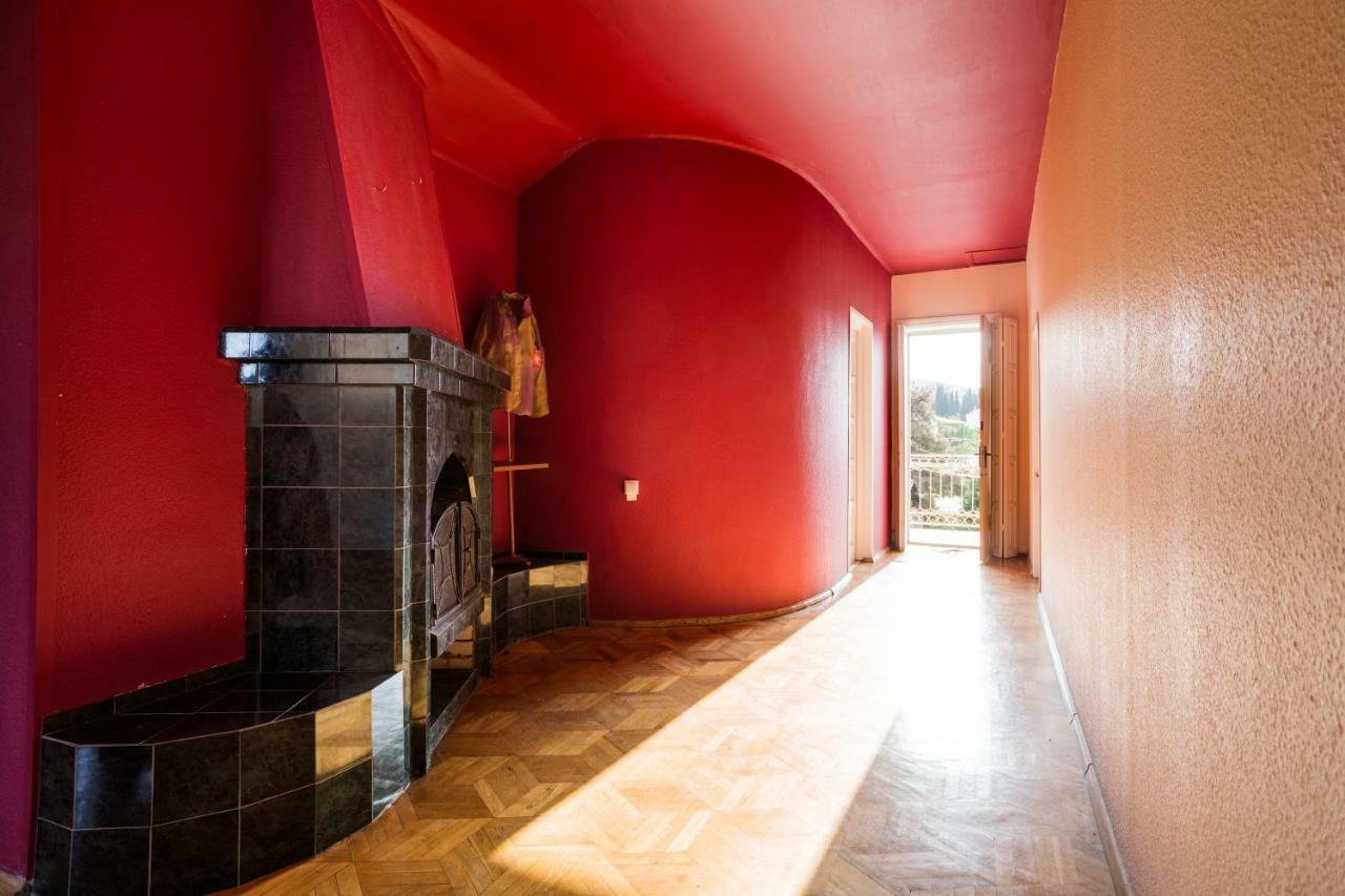M42 Hostel Тбилиси Экстерьер фото